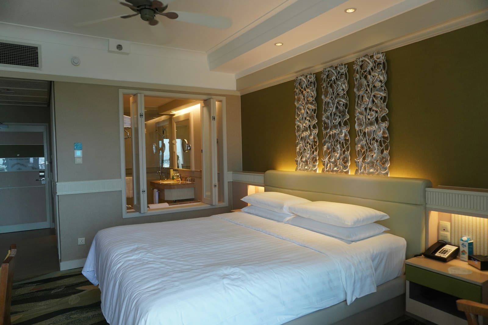 Harbor View Room